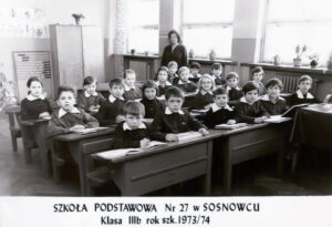 rok 1973 zdjęcie dzieci z klasy 3b